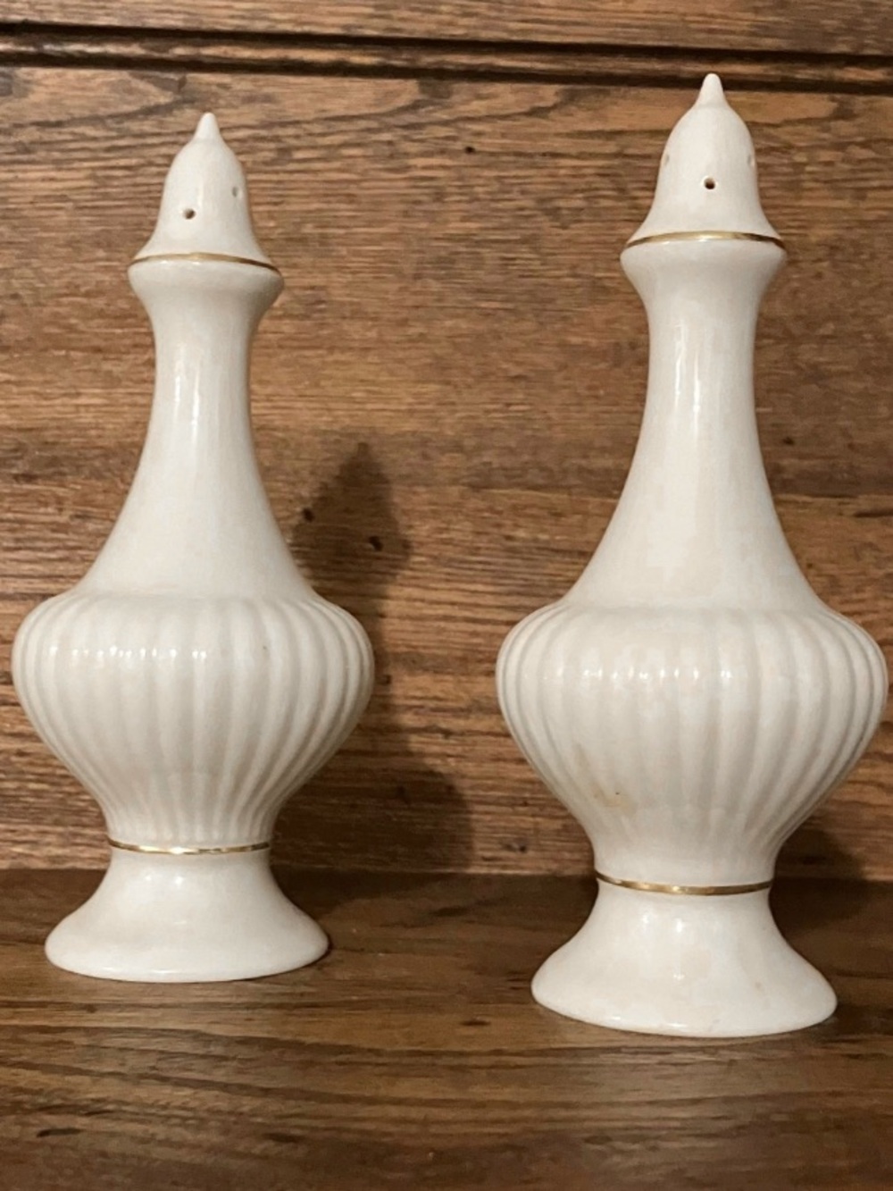 Lenox salt & pepper shakers